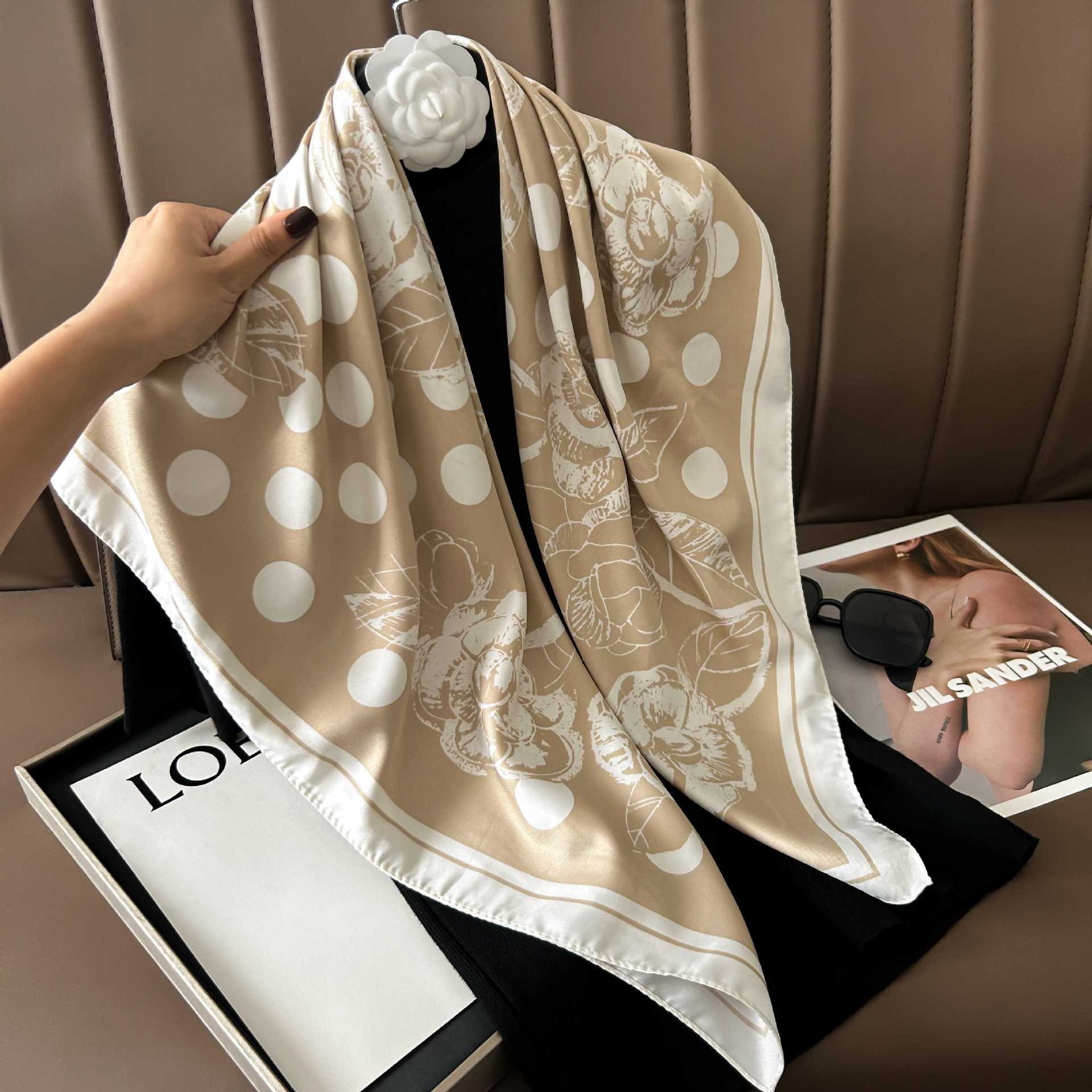 Picture of New 90cm Large Square Silk Elegant High-grade Decorative Shawl Women's Silk Scarf Fashion All-match Professional Scarf