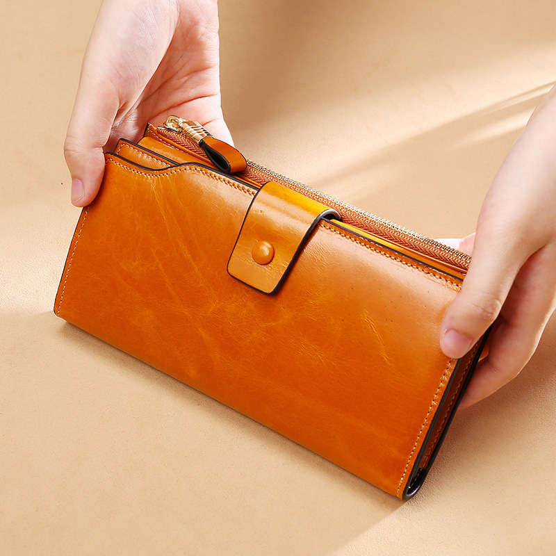 Picture of Cross-Border Genuine Leather Long Women's Wallet Rfid Anti-Theft Multi-Card Slot Wallet Retro Oil Wax Leather Girls' Clutch Bag