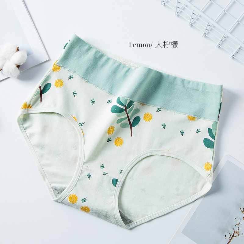 Picture of Japanese Style Women's Pure Cotton Printed Large Size 7A Seamless Antibacterial Tummy Control Cute Girl Triangle Student Panties