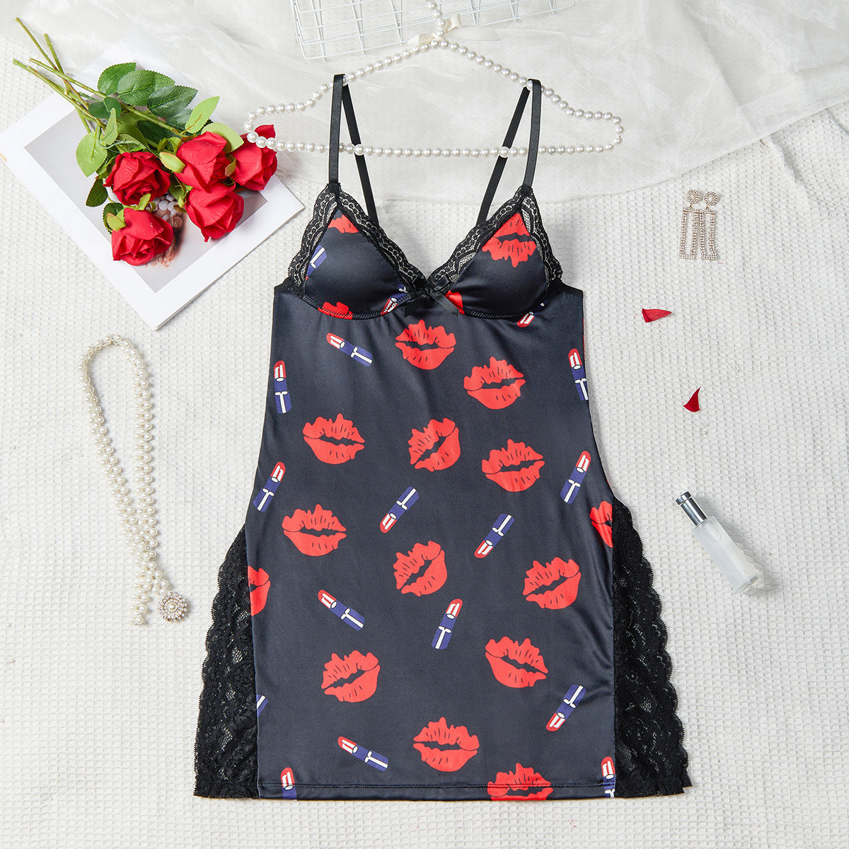 High-end European and American Foreign trade new sexy sling edge skirt lipstick lips cartoon printed women's homewear nightdress