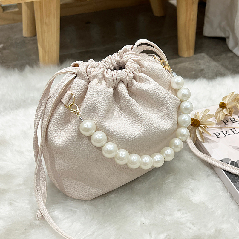 Picture of Sweet and cute mini bucket bag pearl beaded handbag handbags crossbody women's bag wholesale a generation of hair