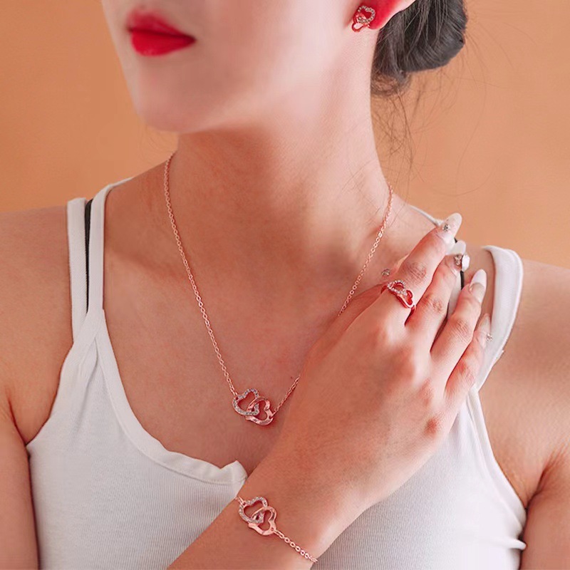 Picture of 2024 New European and American Simple Double Love Necklace Jewelry suit Light Luxury Bride Double Heart Jewelry Four-piece Set