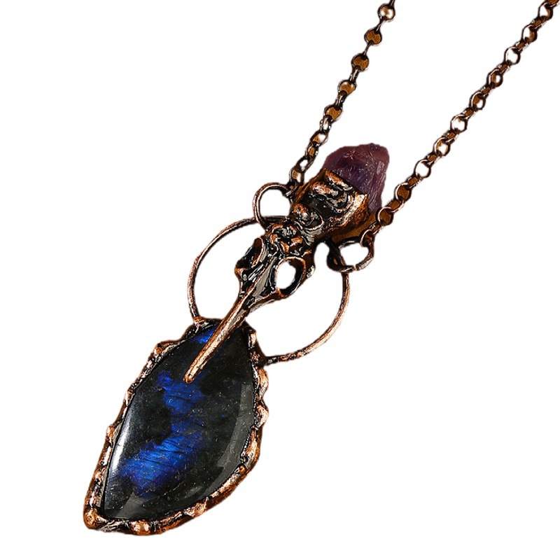 A natural labradorite inlaid Crow Head amethyst original stone plated bronze pendant necklace women's party gift