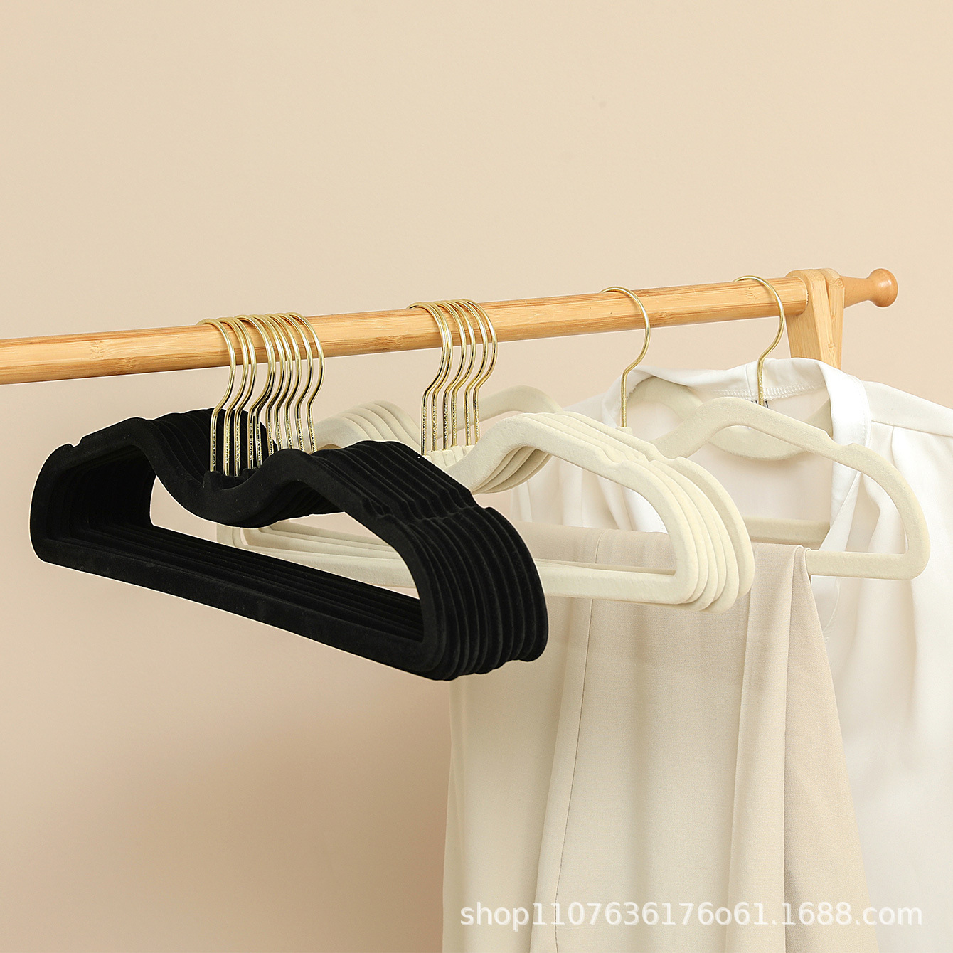 [Yitu] Flocked Short-Necked Clothes Hanger, Space-Saving, Non-Slip, Traceless Gold Hook Clothes Hanging Wardrobe Clothes Support, Cross-Border Wholesale