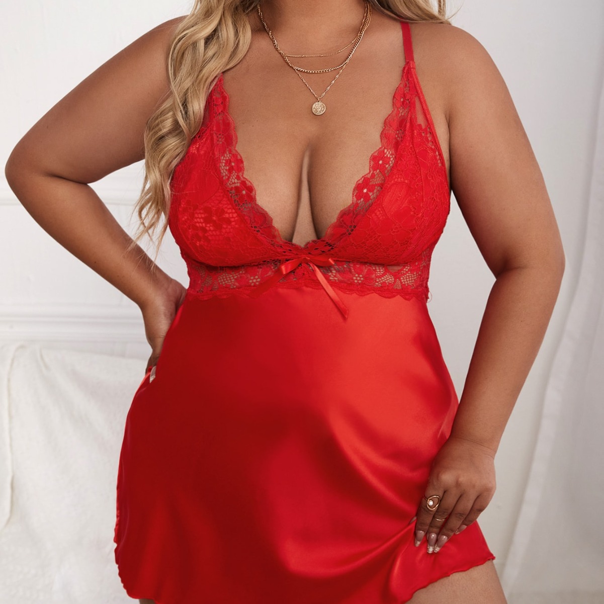 High-end quality European and American pajamas women sexy V-neck lace sling pajamas large size sexy underwear wholesale Amazon