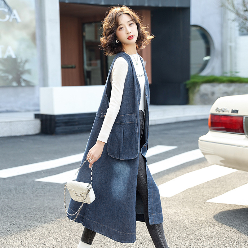 Picture of 2025 Spring and Summer New Korean Style Loose Trendy Fashion Big Pocket Vest Mid-Length Large Size Denim Jacket for Women