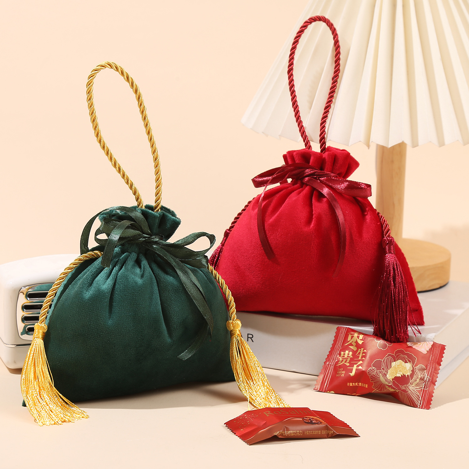 Ins Style Creative Candy Bag Handbag Wedding Accompanying Gift Wedding Candy Lisi Velvet Candy Packaging Bag