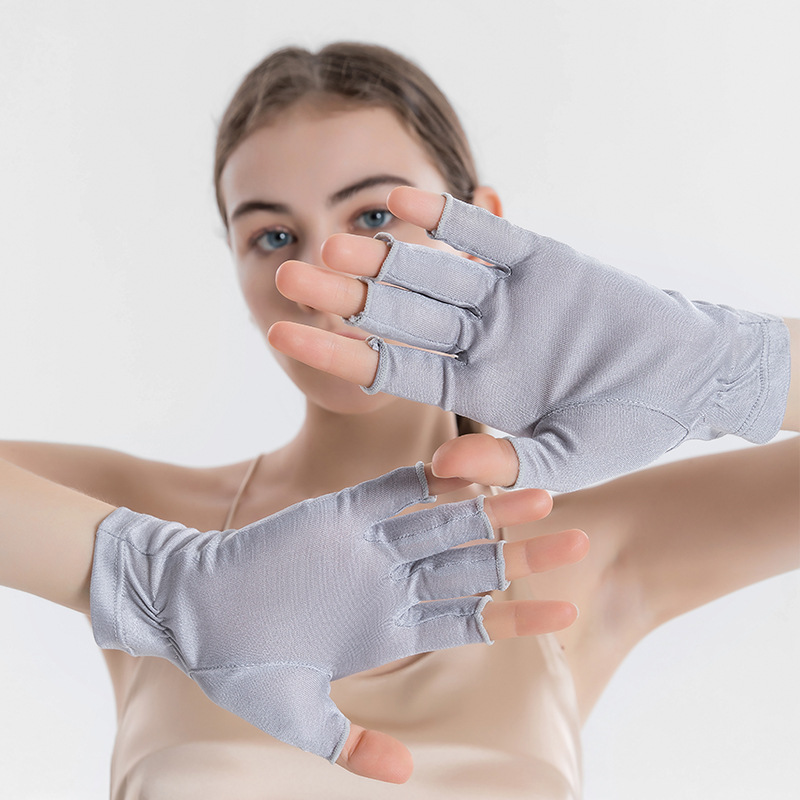 Picture of Huaye Silk Half-Finger Sun Protection Gloves for Men and Women with Touch Screen and Non-Slip 100% Mulberry Silk Fabric Thin Skin Care Gloves