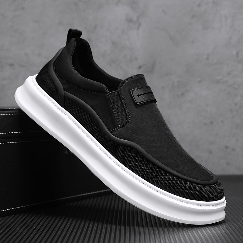 Canvas Men's Shoes Summer Breathable Men's Sports and Leisure Sneakers Men's Black Slip-On Lazy Soft-Soled Fashion Cloth Shoes