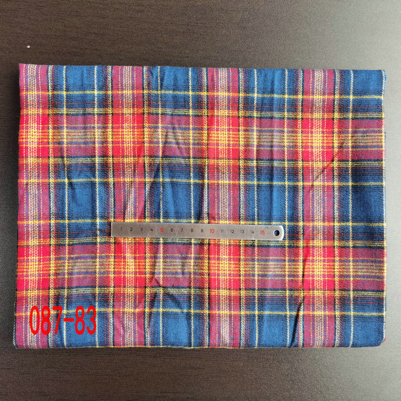 Picture of in stock brushed plaid fabric spring and summer women's shirt cloth 21 polyester cotton woven flannel plaid lining