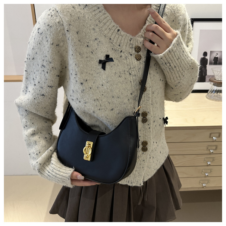 Picture of Bag Women's 2024 New Fashionable Autumn Popular Underarm Bag Korean-style All-match Western-style Women's Bag Niche Design Shoulder Bag