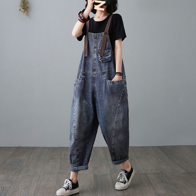 Picture of Hong Kong-style New Fashionable Age-reducing Denim Suspender Pants Women's Spring and Autumn Loose Korean-style Outer Wear Sling Pants Slim-fit Pants