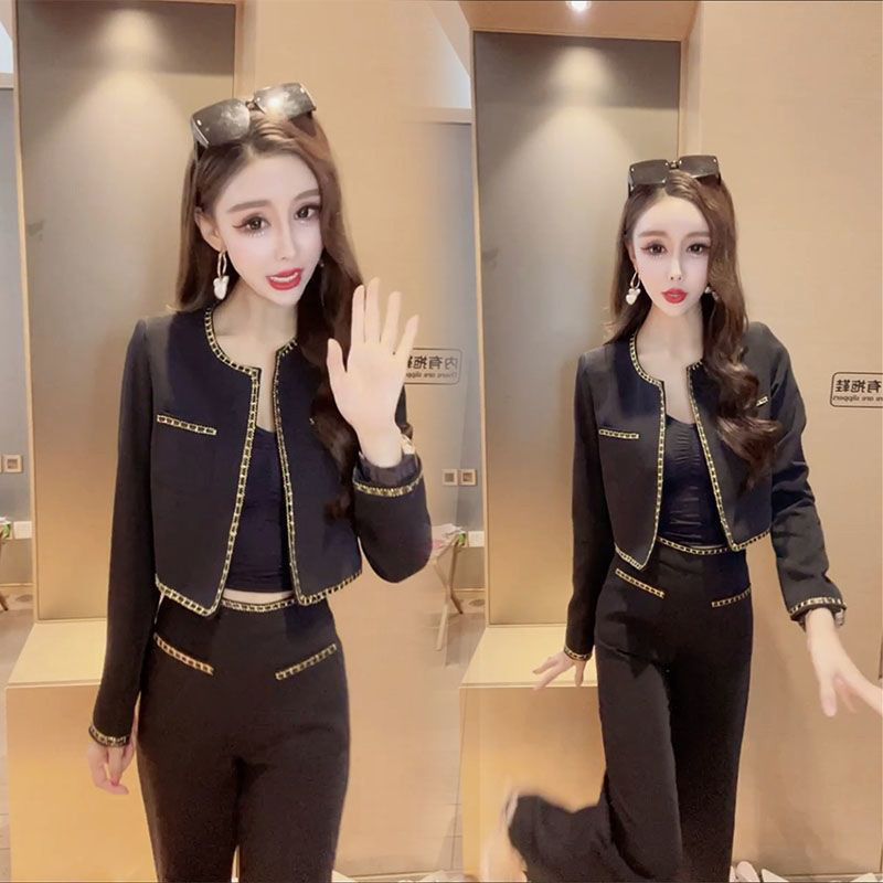 Picture of Elegant Sister Style Suit for Women 2025 Autumn New Fashion Design Short Jacket and Wide-Leg Pants Two-Piece Set