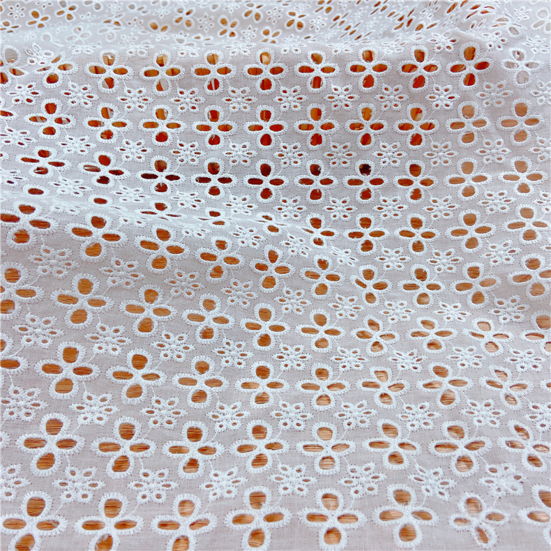 Factory wholesale 9088 water soluble cotton cotton thread hollow perforated embroidery 135cm clothing lace embroidery fabric