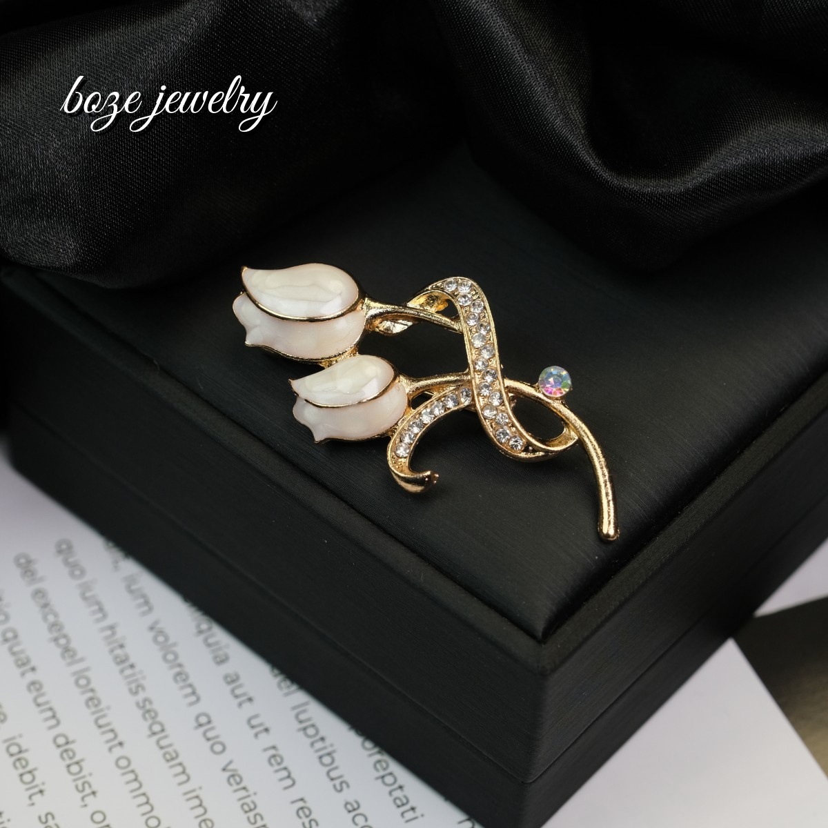 New double-headed white tulip three-dimensional flower brooch wholesale temperament all-match women's anti-light clothing accessories pin buckle