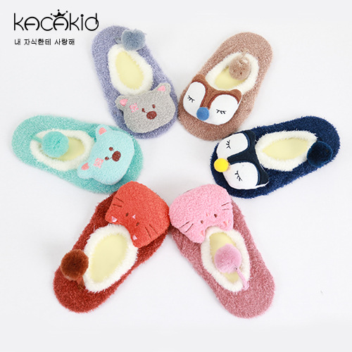 Baby coral velvet children's socks autumn and winter thickened warm feather yarn stereo doll socks baby cartoon floor socks