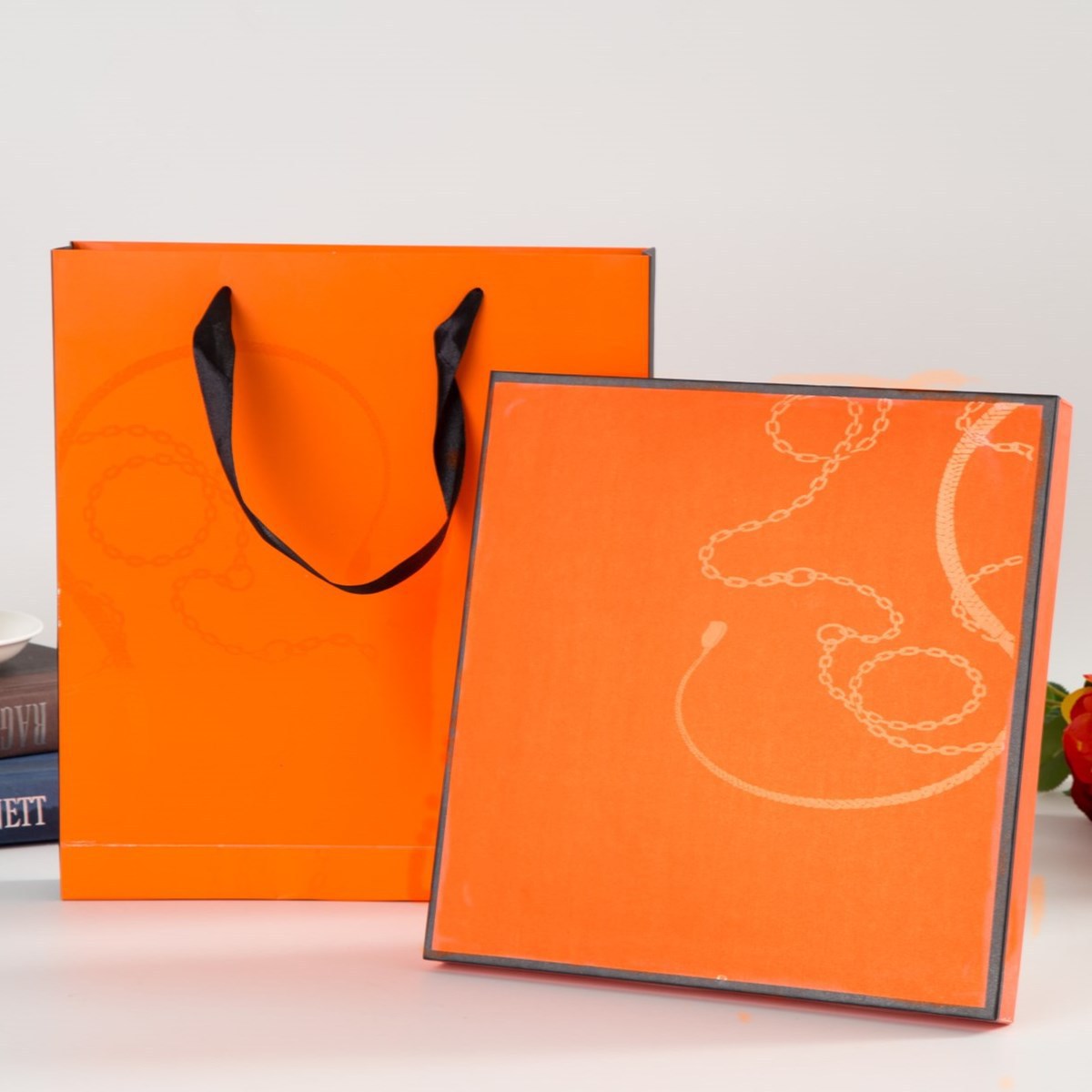 Factory Wholesale Fashion Scarf gift box silk scarf wholesale silk scarf exquisite gift bag paper box set exquisite box DI