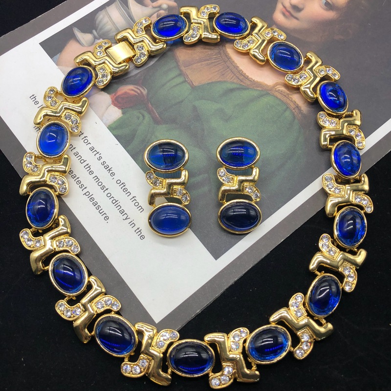 European and American Retro Mystery Blue Oval Glass Short Necklace Chain Micro-inlaid Rhine Diamond Ear Stud Ear Clip Set