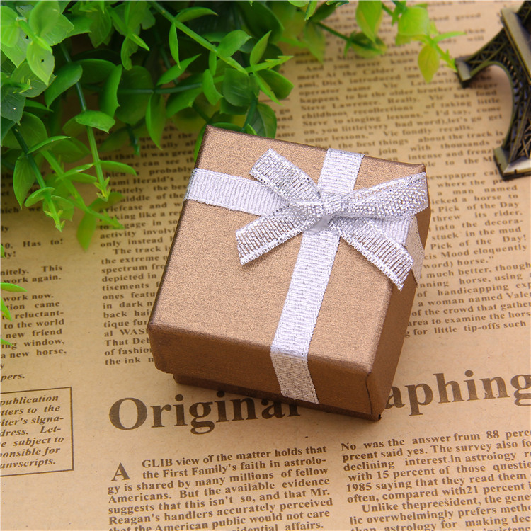 Picture of Spot Wholesale Pearlescent Lani Pattern Ring Box Heaven and Earth Cover Jewelry Carton Earrings Jewelry Packaging Box Manufacturer