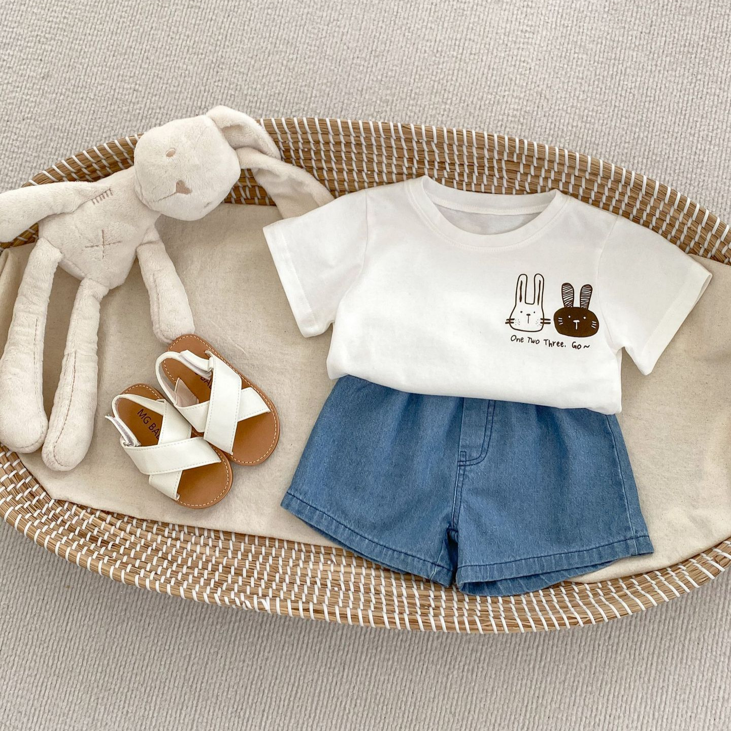 Picture of Baby Clothes Short-sleeved T-shirt New Style Summer 1-3 Years Old Baby Girl Base Shirt Thin Rabbit Print All-match Top
