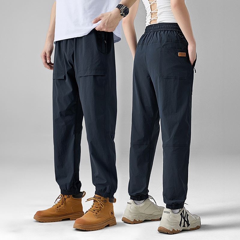 2025 Couple Style Soft Shell Women's Outdoor Mountaineering Sports and Casual Men's Windproof and Waterproof Slim Overalls