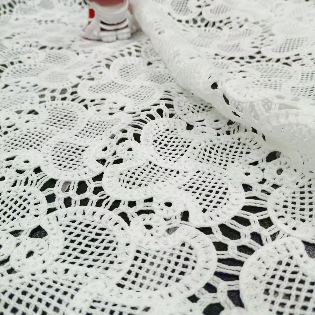Polyester three-dimensional hollow fabric propeller water soluble white embroidery imitation hand hook lace handmade DIY accessories lace