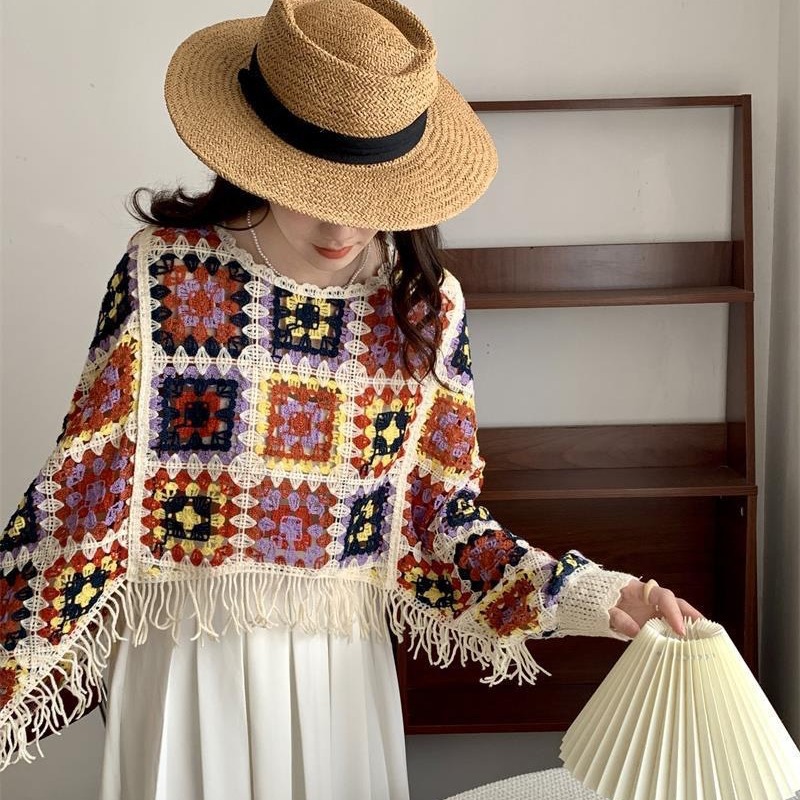 Fashion lantern long sleeve round neck contrast color hollow tassel short sweater blouse women's casual seaside holiday top