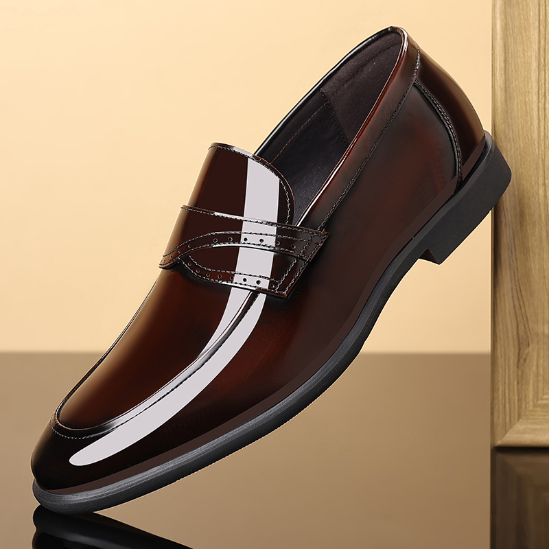 Men's Business Shoes New Leather Love Men's Shoes British Slip-on Square-toed Patent Leather Gloff Wedding Shoes Casual Leather Shoes