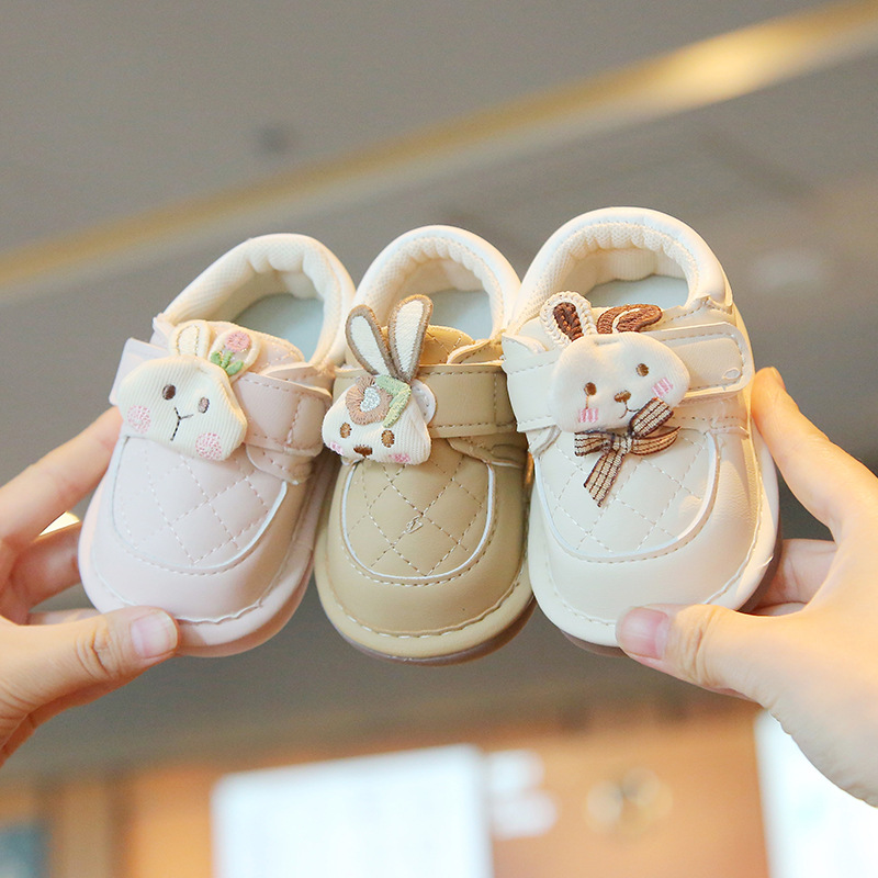 Spring and autumn baby toddler shoes, infant and children's shoes, breathable soft soles, anti-slip cartoons, called princess shoes, Korean version of single shoes