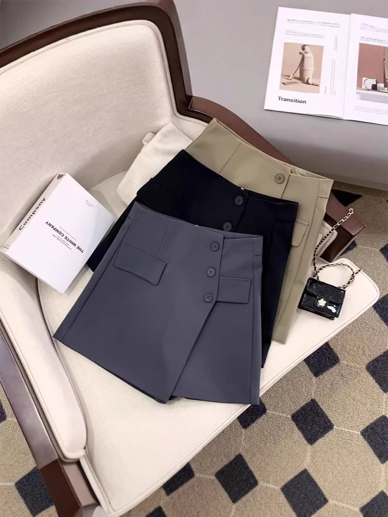 Picture of Irregular High Waist Suit Short Pants Skirt Women's Spring 2025 New Korean Style Button Embellished A- line Wide Leg Skirt Pants