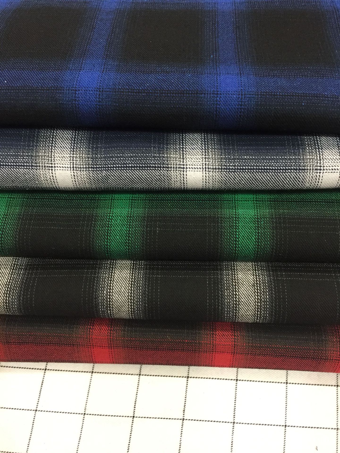 Picture of Autumn new twill sanding shirt fabric yarn-dyed plaid children's clothing men's shirt fabric