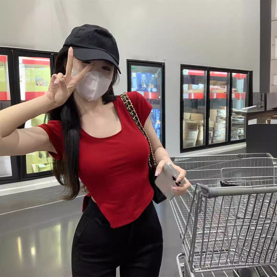 Irregular Hot Girl Square Collar Short T-shirt Women's 2024 Summer Slim-fit Slimming Inner Split Short-sleeved Top Ins