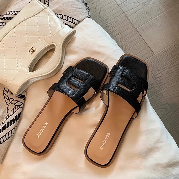 Picture of Grape Mom's Same Style Cut Out Slimming Look Square Toe Soft Sole Versatile Flats Bottom One-Line Beach Outer Wear Genuine Leather Slippers for Women Summer