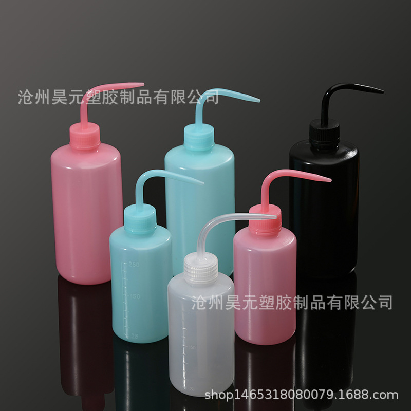 Customized Manufacturer Wholesale Succulent Watering Water Kettle 150ml Squeeze Type Watering Water Kettle Plastic Wash for Succulent Micro Landscape