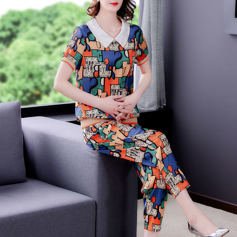 Picture of Summer New Young Mother Stylish Harlan Pants Two-piece Women's Short-sleeved T-shirt Clothes Set
