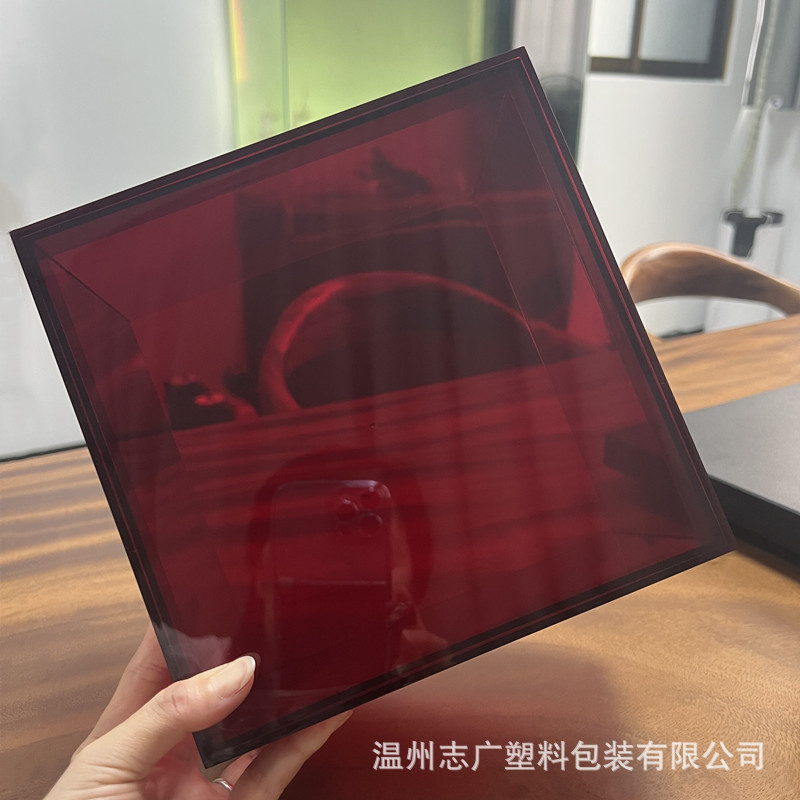 Picture of Gift crystal box 20*20 * 12.5cm wedding return gift bridesmaid set acrylic ps wholesale