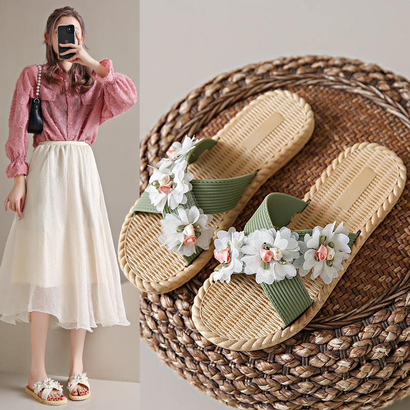 Cloth Flower Three-Flower One-Shoe Slippers Women's Summer Outfit Wear-Resistant Non-Slip Cross Strap Flat Beach Shoes Women's Sandals
