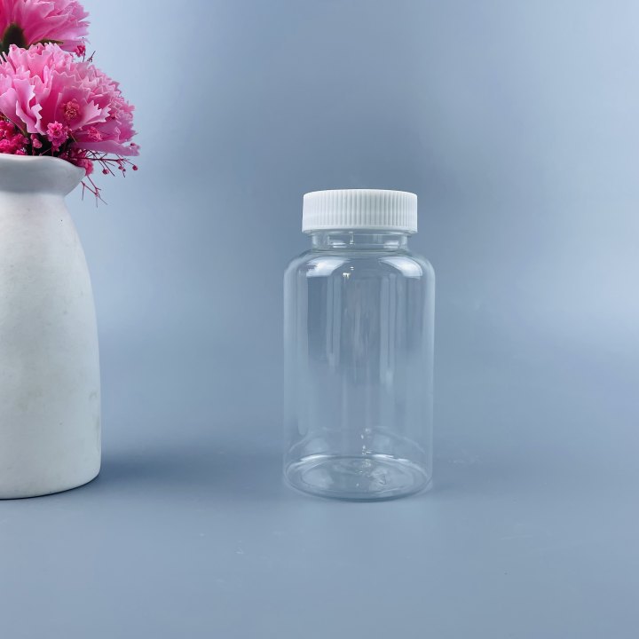 Plastic Bottle Transparent Plastic Small Bottle Manufacturers Sales Plastic Bottle with Cap