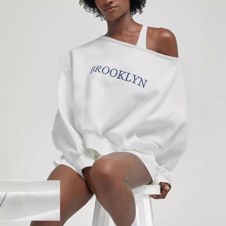 European and American Amazon boutique cross-border new letter printed sweater slant shoulder loose lazy round neck top women's clothing
