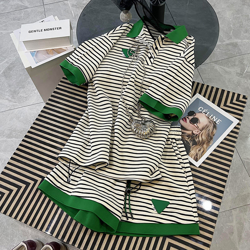 Picture of 2022 Foreign Trade 200 Jin Large Size Casual Suit Women's Summer New Loose Striped Short-sleeved Shorts Fashion Two-piece Suit