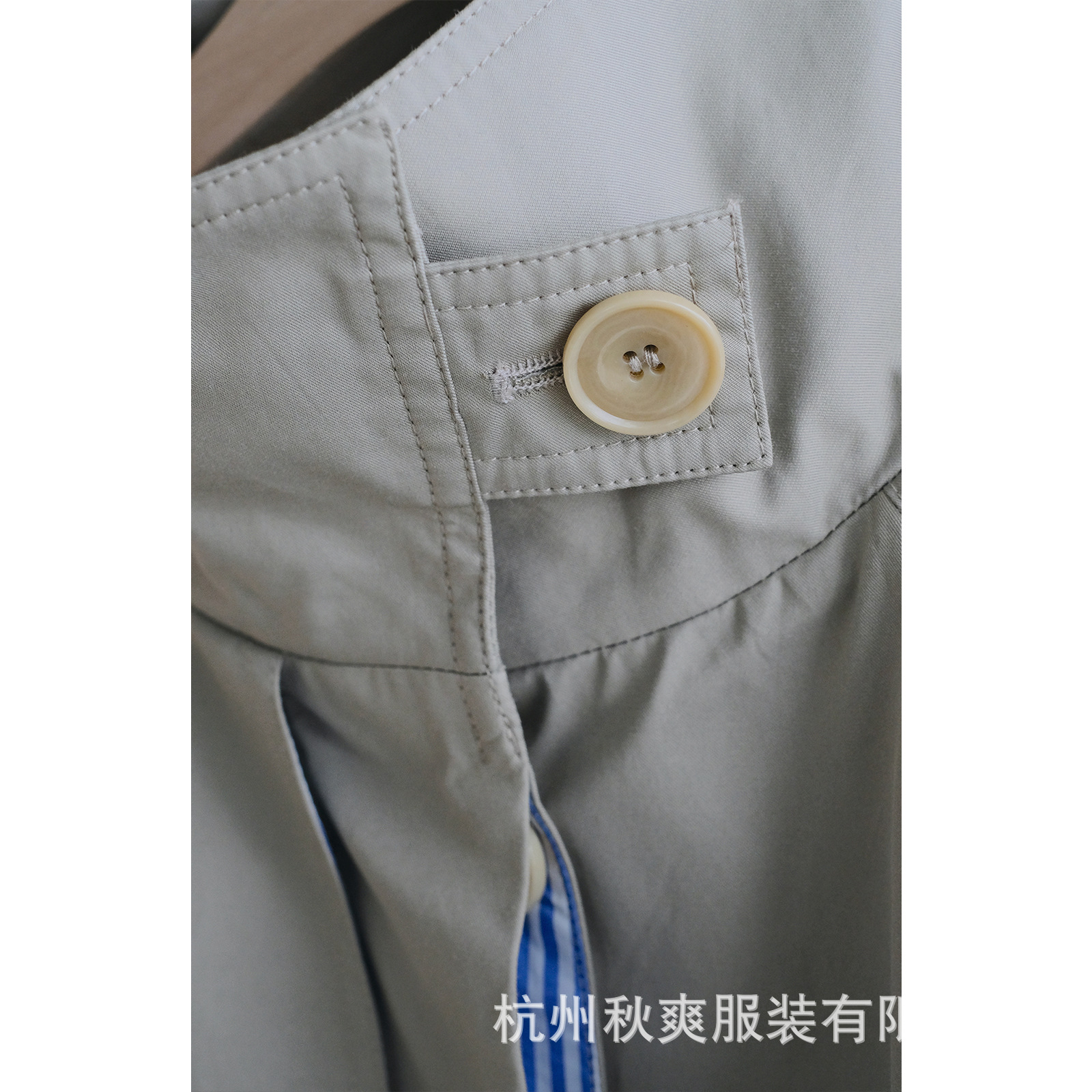 Picture of Autumn New Classic Silhouette Small Lapel Contrasting Color Lining Small Mid-Length Elegant Polyester Cotton Windbreaker Jacket for Women