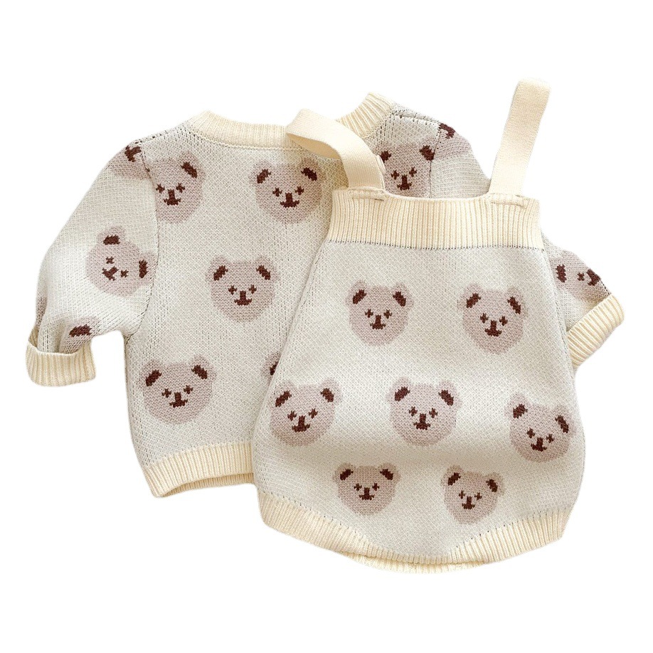 Girls' 2025 Autumn and Winter New Bear Sweater Jacket Baby Sling Bag Fart Harness Newborn One-Piece One-Year-Old