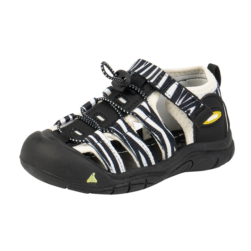 Picture of Boys' Baotou Sandals 2025 New Summer Sports Beach Shoes Soft Sole Children's Shoes Girls' Shoes Ugly Cute