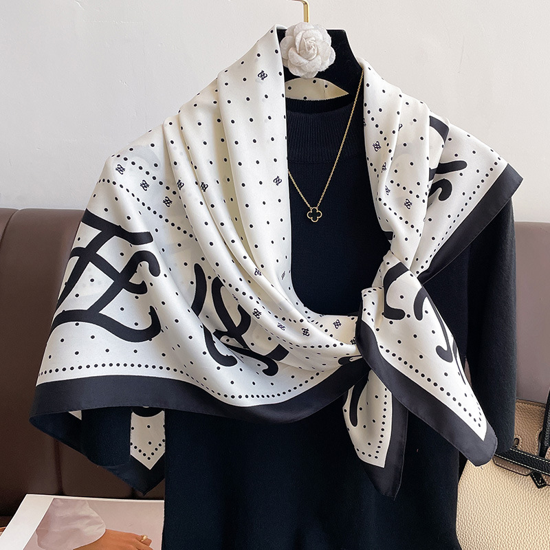 2024 Letter Fashion Spring and Autumn New Style Elegant Small Square Scarf Women's Silk Scarf Professional Scarf Twill Sunscreen Beach Towel Women