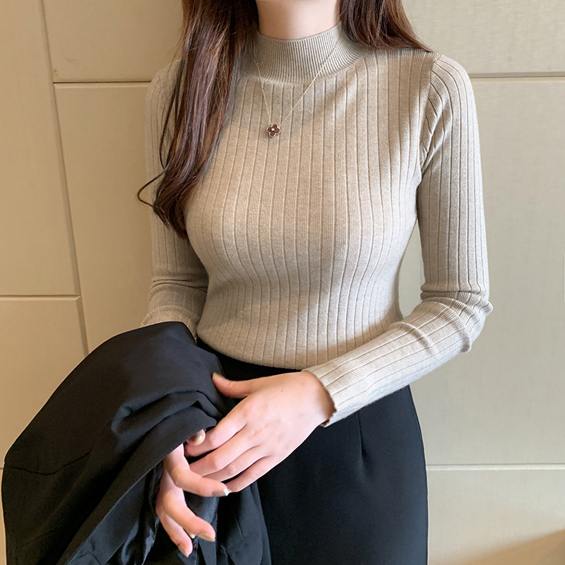 Picture of Half Turtleneck Bottoming Shirt for Women with Thin Inner Wear 2024 Autumn and Winter New Style Short Knitwear Long-Sleeved Knitwear Top