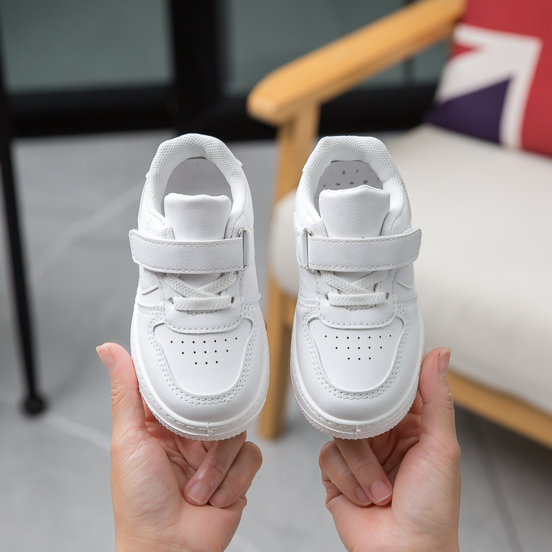 Picture of Spring and Autumn Ultra Light Solid Sole Children's Sneakers Board Shoes Baby Girl's Velcro Shoes Boy's Sneakers Academy Style White Shoes