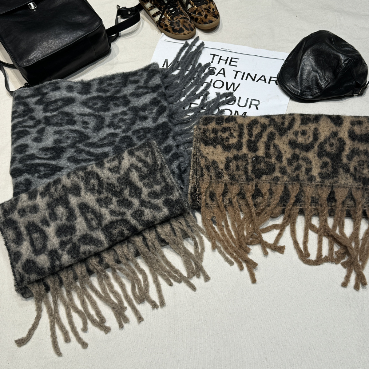 Vintage High-end Leopard Plush Scarf Women's 2024 Autumn and Winter Thickened Warm Shawl Neck Protection Cold-proof Neck Fashion