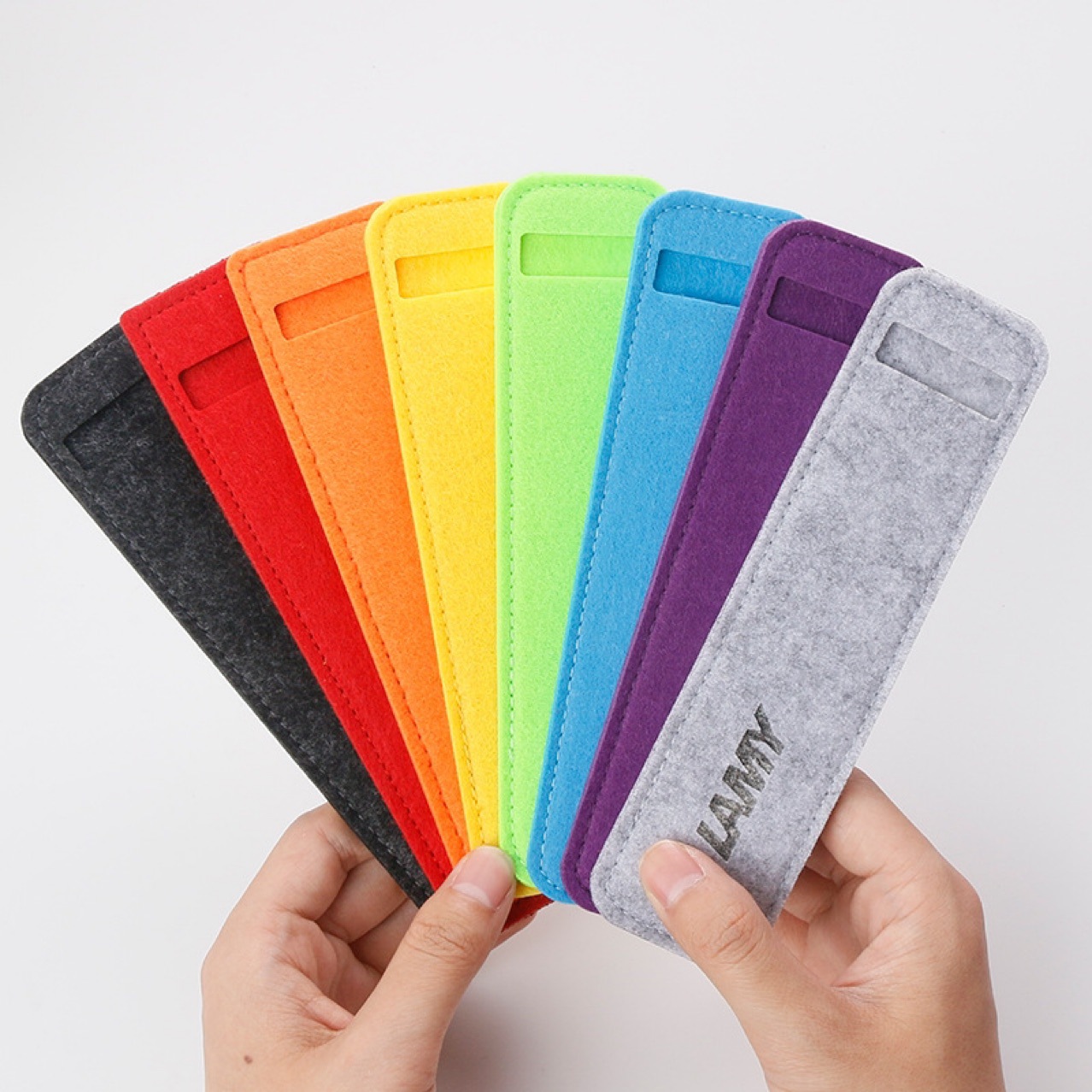 Factory supply New felt pencil case creative felt stationery bag pencil case pen case gift can add LOGO