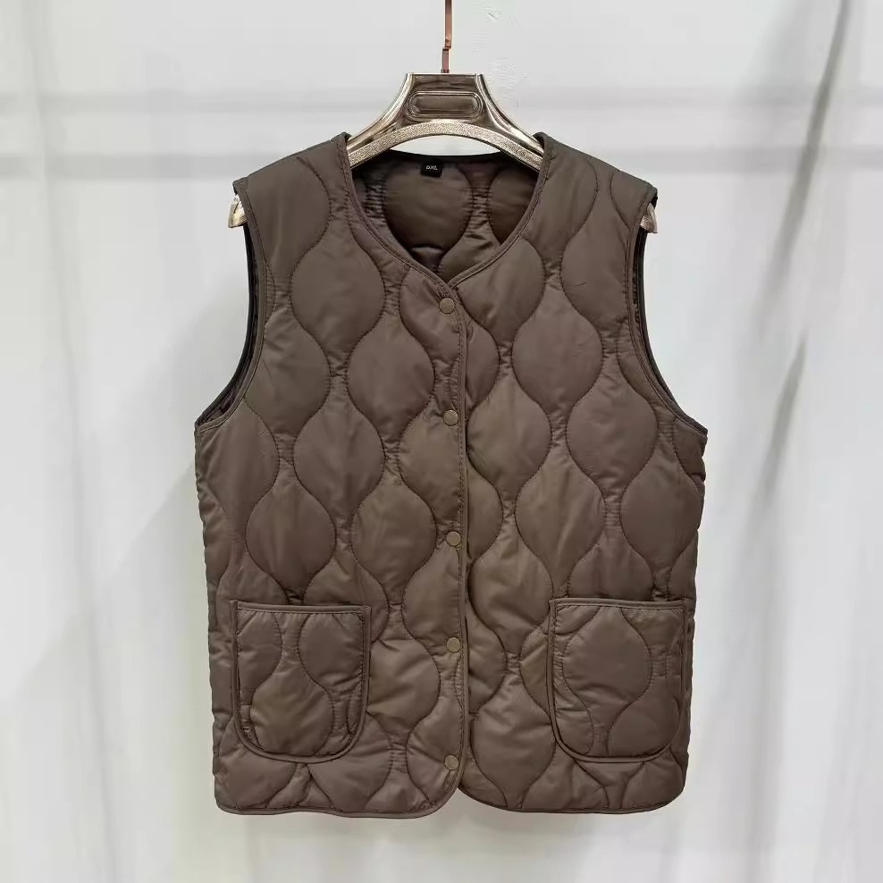 Picture of Women's Vest, Warm Inner Layer, Textured Solid Color, Plus-Size down Cotton, Middle-Aged Mom, Lightweight and Warm