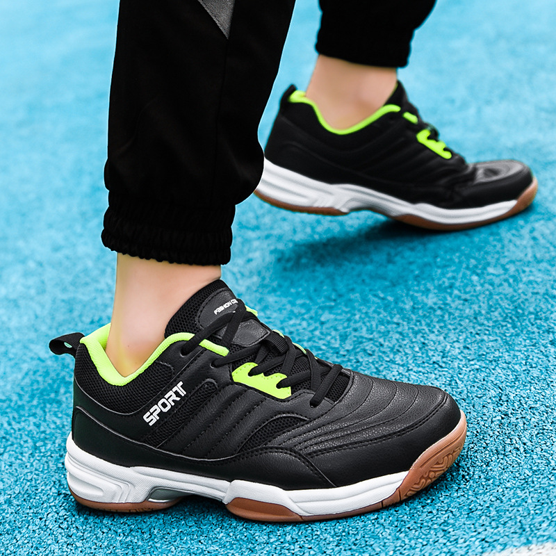 Picture of Cross-border plus size lightweight new public version professional badminton shoes men's elastic breathable student training tennis sneaker